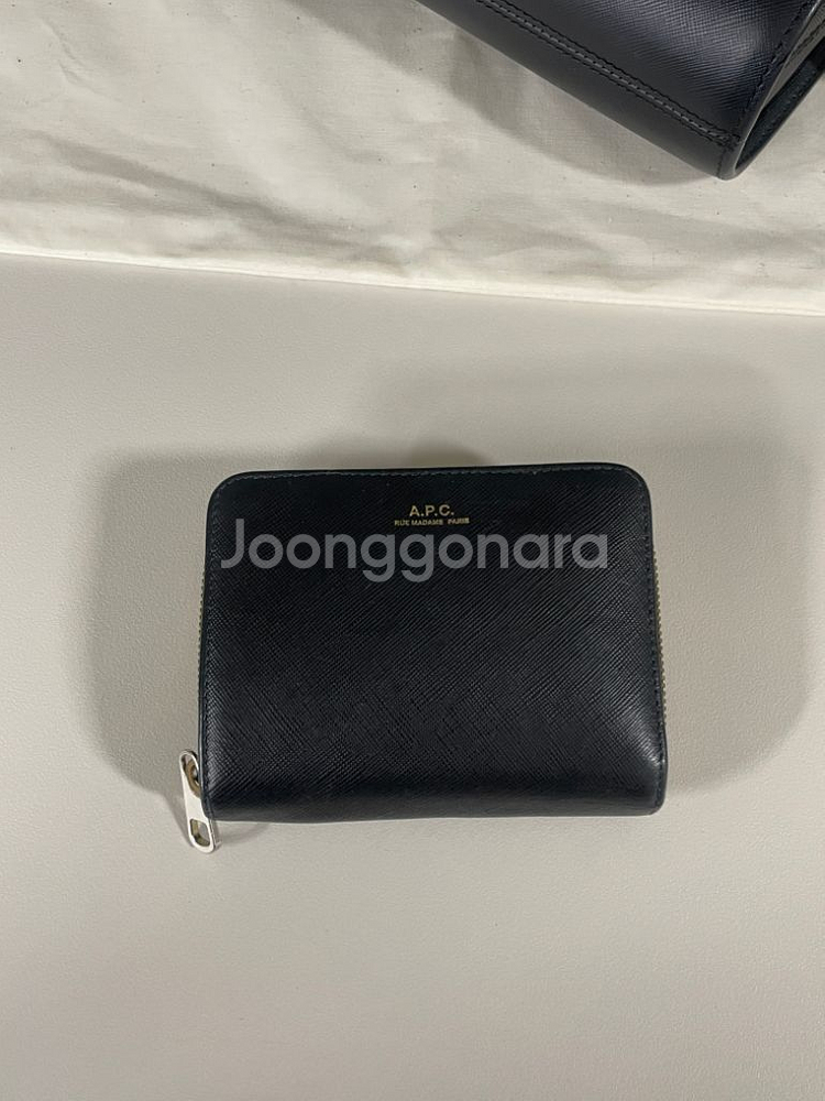 아페쎄 컴팩트 로고 반지갑--2