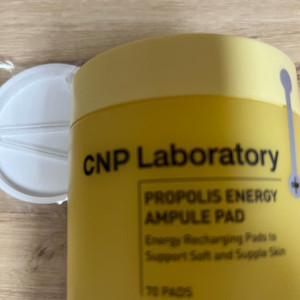 (새상품)CNP 프로폴리스 앰플 패드