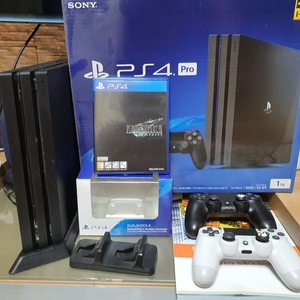 ps4pro 1테라+ 듀얼쇼크4 2개 및 충전기