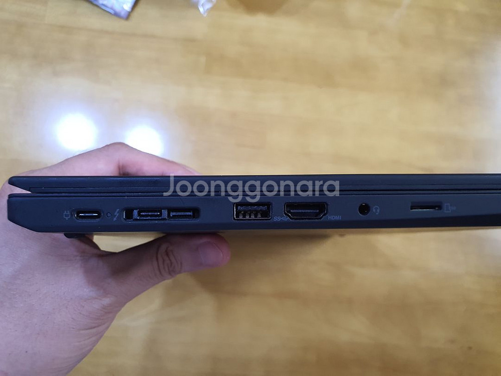 Lenovo ThinkPad T490--9
