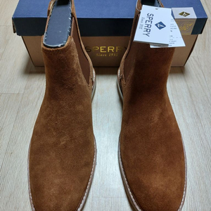 [미착용 새제품] SPERRY 스웨이드 소가죽 첼시부츠