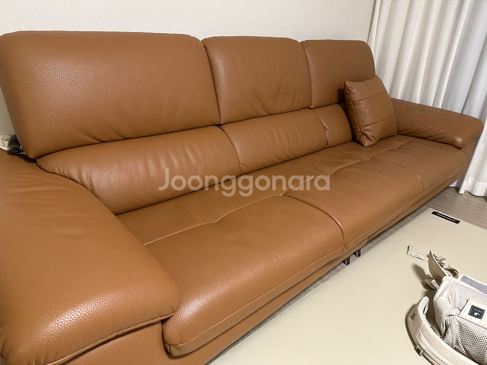 자코모 루셀 3.5인용 풀소가죽(슈렁큰)소파&스툴--1