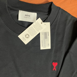아미 하트로고 긴팔티 블랙 2xl(가격내림-최종)