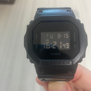 지샥 DW-5600BB-1DR