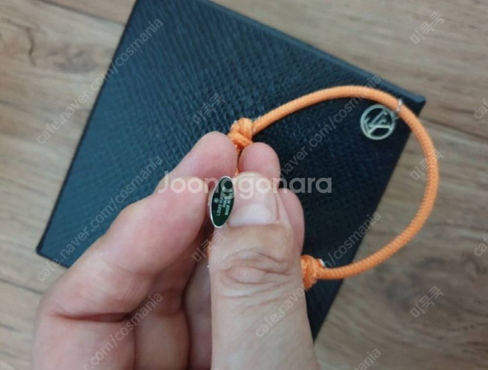 루이비통 실버락킷 (뷔팔찌)--1