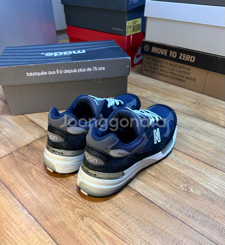 뉴발란스 992 네이비 245--3