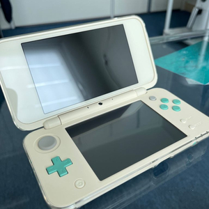 닌텐도 2ds xl 동물의 숲 에디션