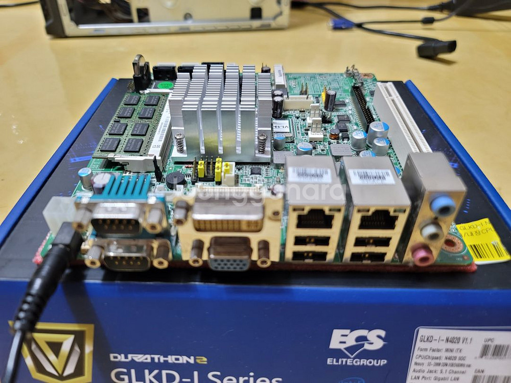 어드벤텍 mini itx 메인보드 AIMB-213--4