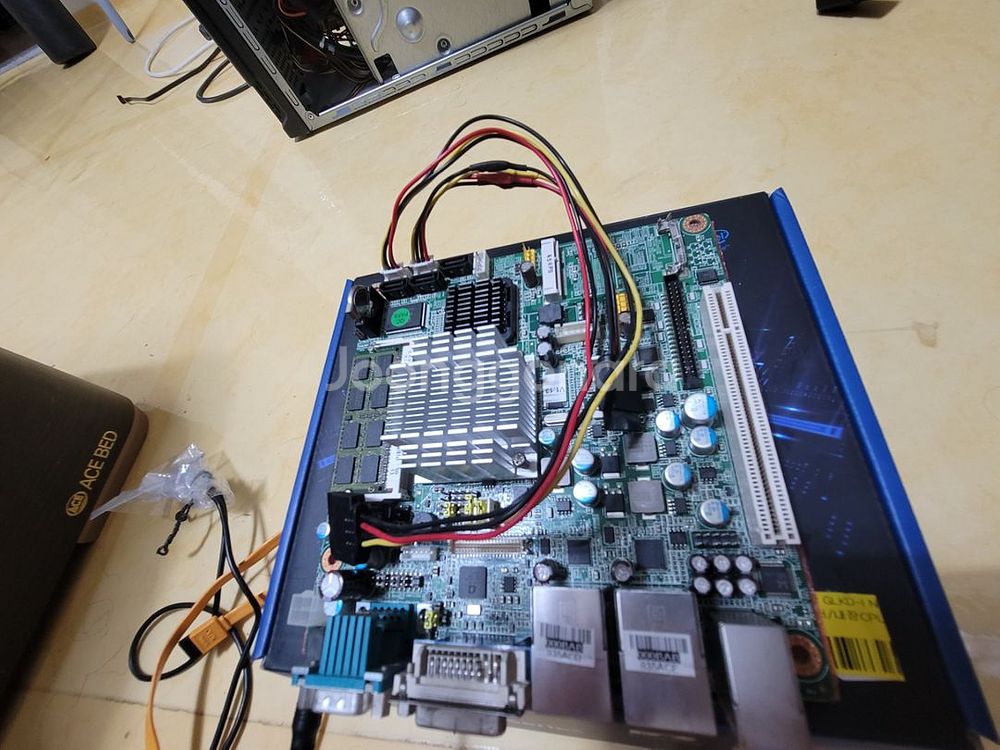 어드벤텍 mini itx 메인보드 AIMB-213--2