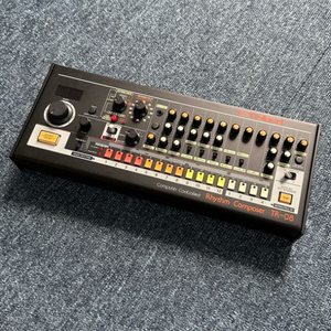 Roland TR-08