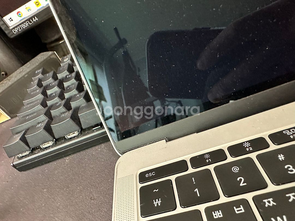 맥북프로 13인치 2017 인텔2.3gHz 램8G 25--3