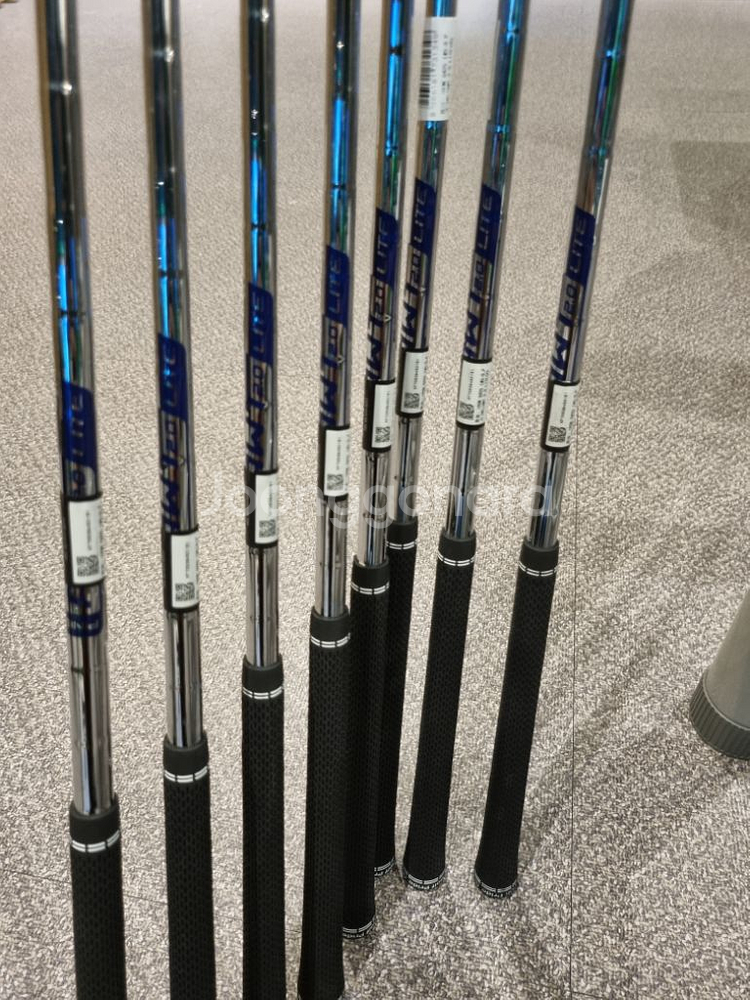 2달전 구매, 상태좋은 G425 아이언세트 R flex--7