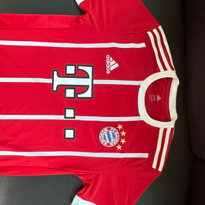 17-18 바이에른 뮌헨 홈 정품 유니폼 판매합니다.
