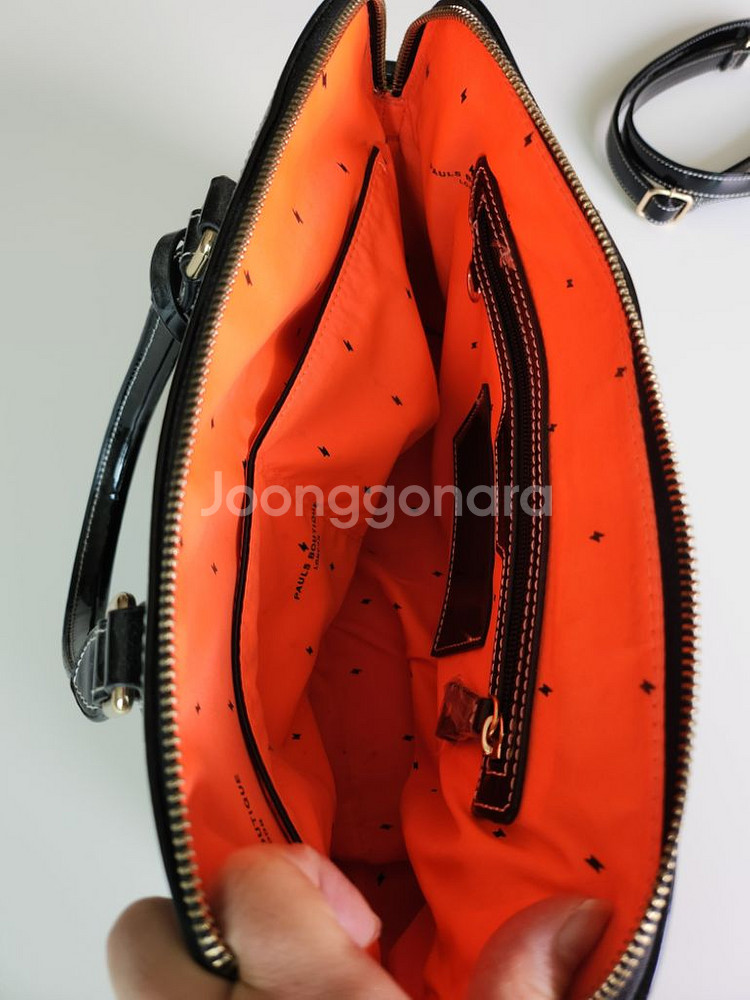 폴스부띠끄 크로스백 판매 합니다--2