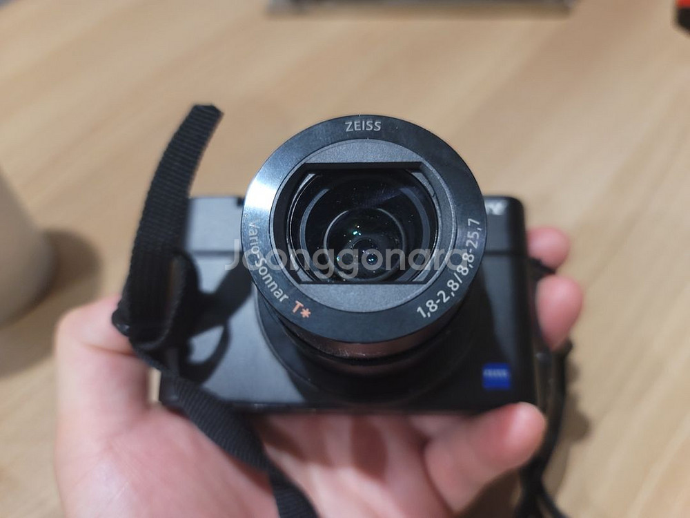 rx100m4 팝니다.--2