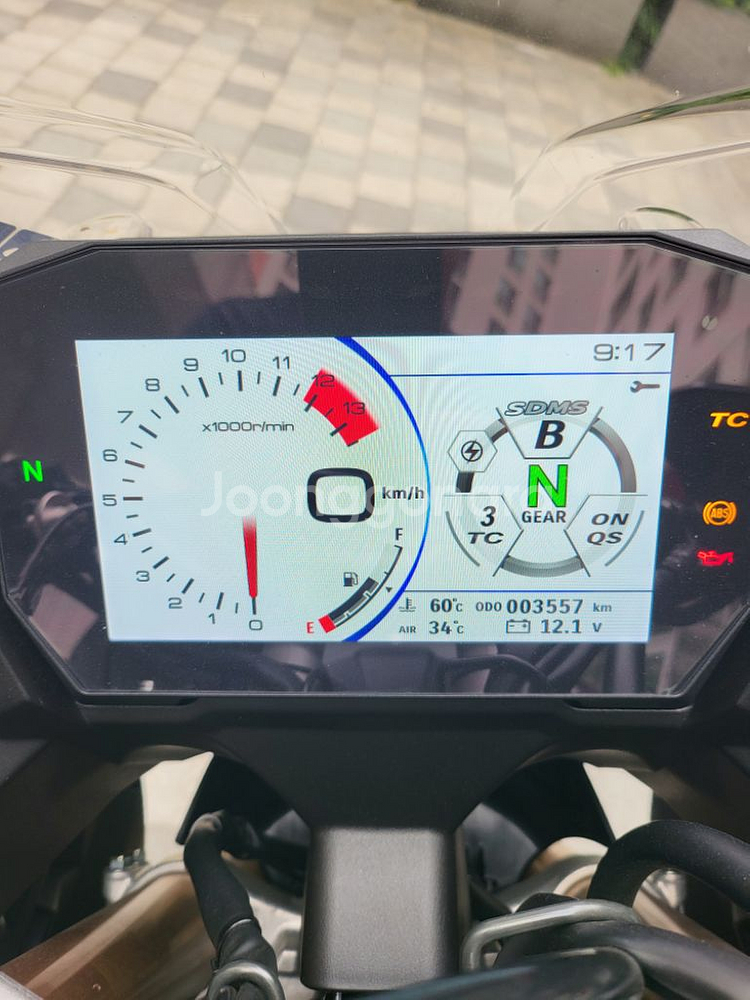 스즈키 GSX-S1000GT--4
