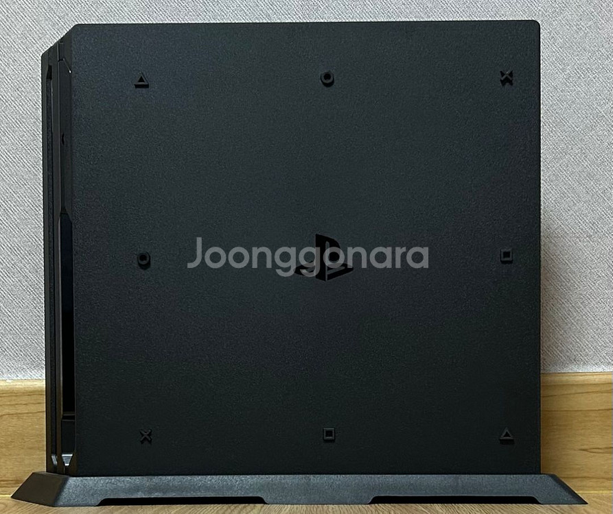 플레이스테이션4 프로 1TB + CD4개 + 듀얼쇼크4--3