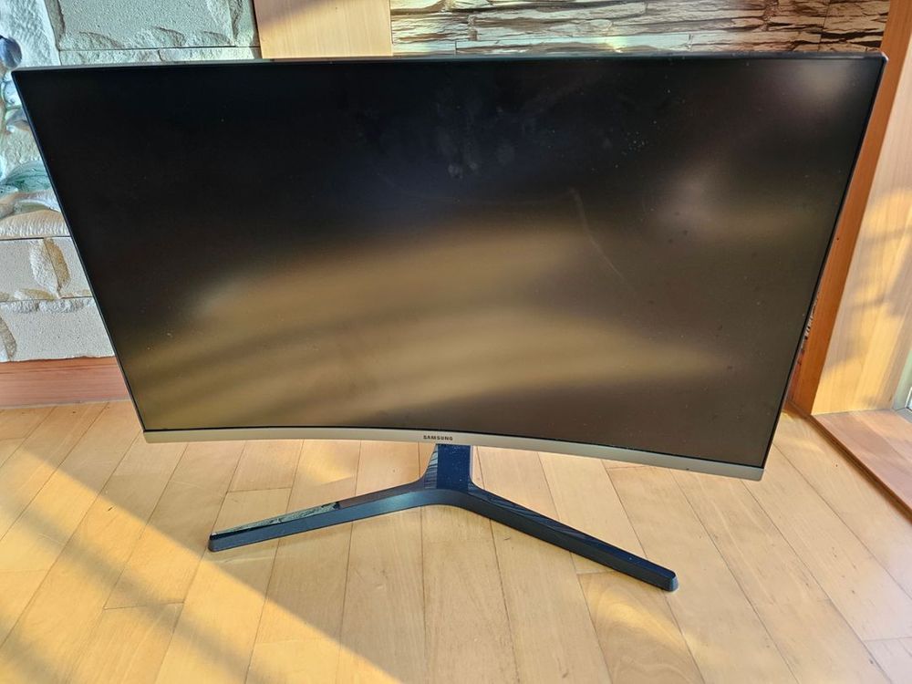 컴퓨터 본체 모니터 스피커팝니다--3