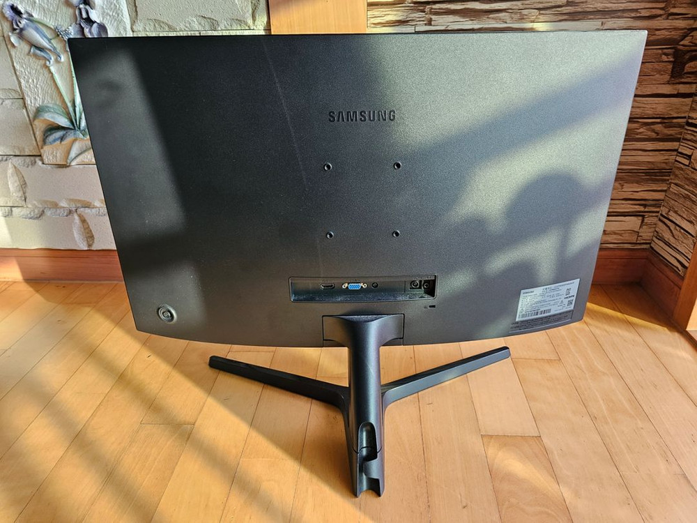 컴퓨터 본체 모니터 스피커팝니다--4