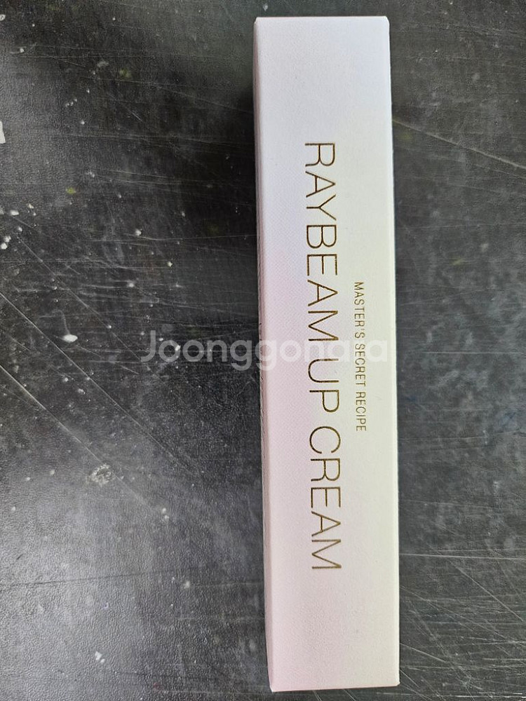 미개봉 조성아뷰티 레이빔 업 크림 피치 볼륨 에디션--3