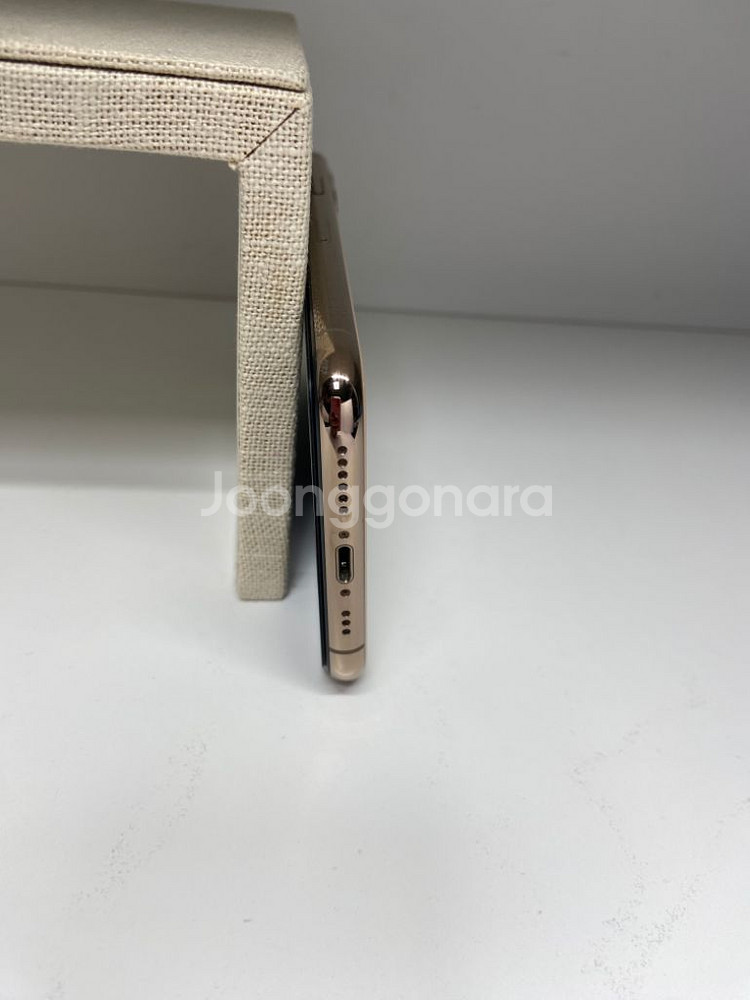 아이폰11pro 64G 골드 성능83% 상태좋음--7