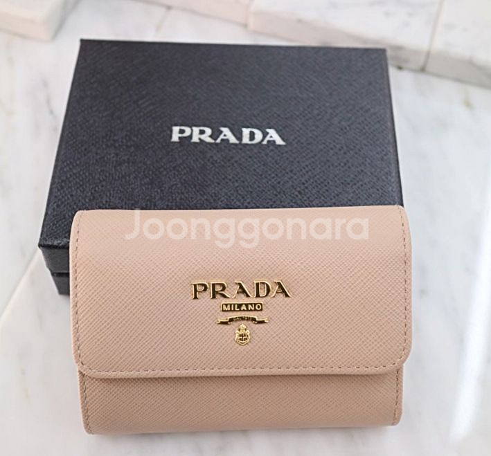 프라다 사피아노 멀티컬러 반지갑<미사용.백화점 정품>--0