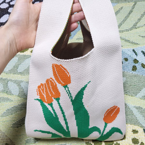 두꺼운 꽃무늬 니트 뜨개 천 미니 손가방