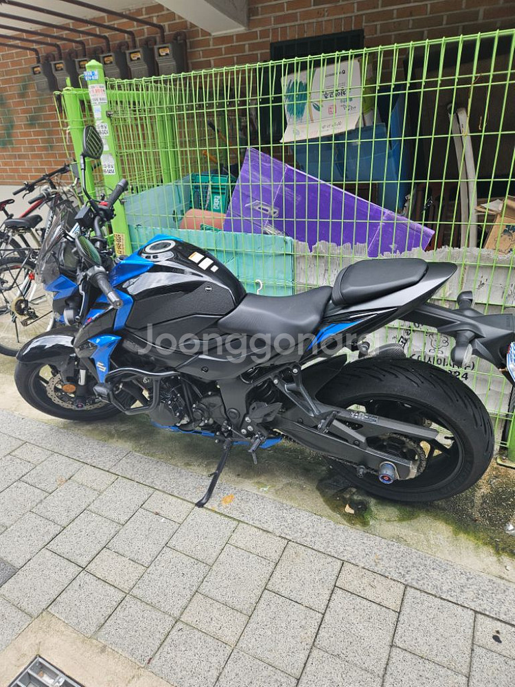 스즈키 GSX-s750--1