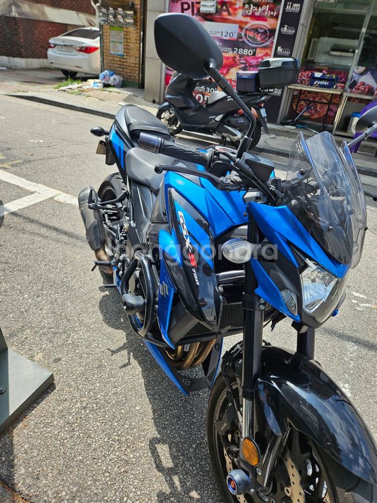 스즈키 GSX-s750--2