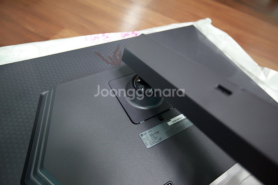 LG 32인치 나노IPS 2세대패널 240Hz 모니터--2