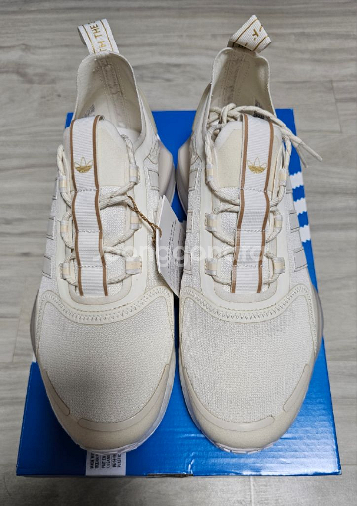 아디다스신발 NMD V3(GY6818-255)--0
