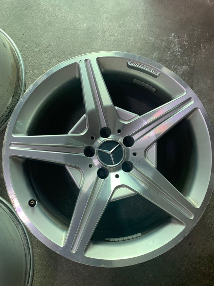 벤츠 정품 AMG 19인치 휠 4짝 한대분+휠볼트20개--4