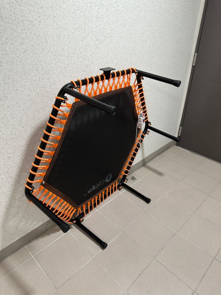 멀킨 트램폴린--1