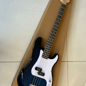 베이스 기타 네이비화이트 (무브랜드)