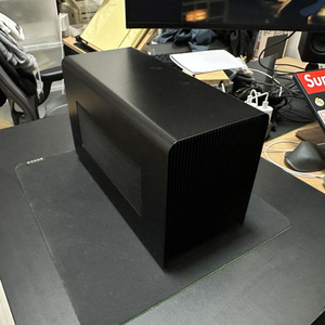 레이저 코어 x 크로마 egpu