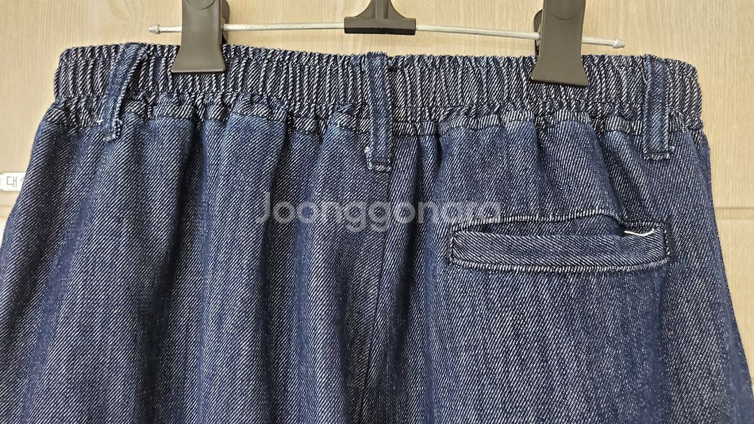 (중고)키뮤어 써머데님원턱테이퍼드밴딩팬츠_인디고블루 M--2