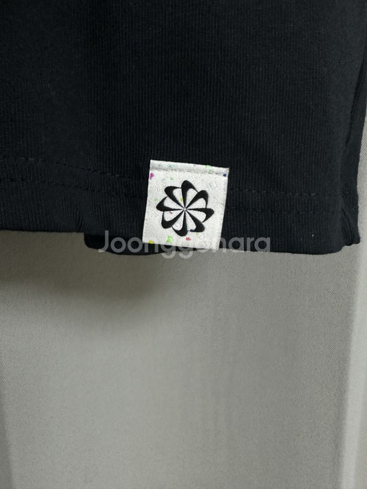 나이키 서스테너빌리티 티 새상품--3