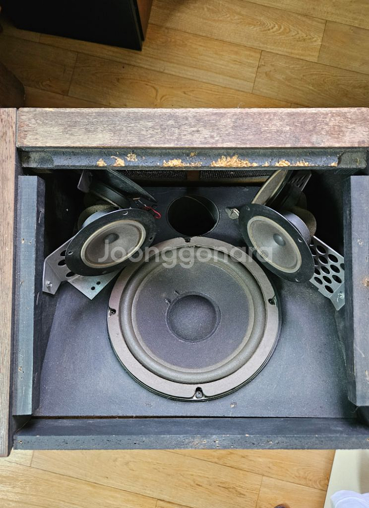 BOSE 601 내놓습니다--6