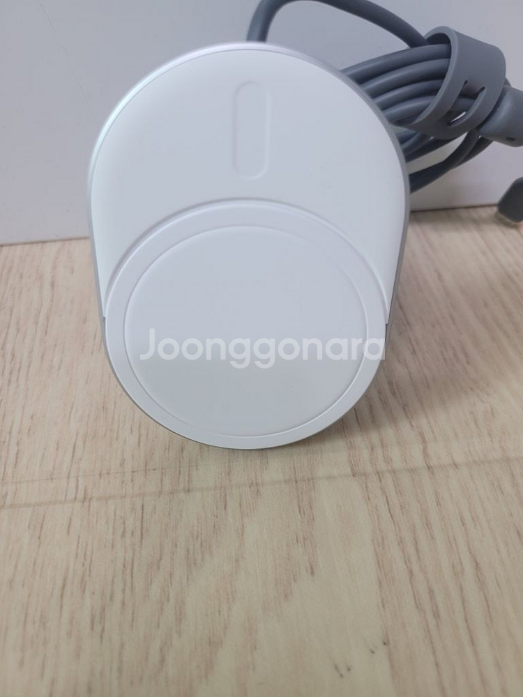 벨킨 부스트업 맥세이프 15W 차량용 무선 충전기 거치--3