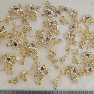 금속장식 골드색상 이중모자 약 29~35미리 20개