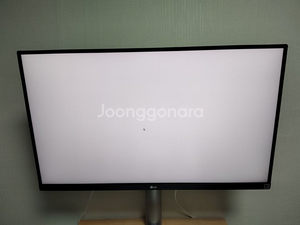 엘지 4k 모니터 27인치--5