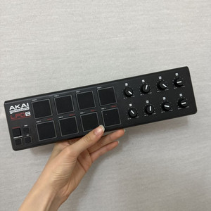 아카이 lpd8 usb 미디 패드 컨트롤러 akai