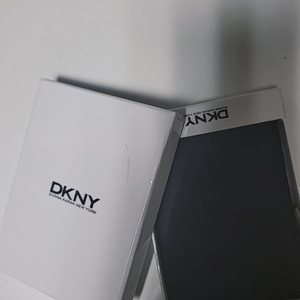 여권지갑 DKNY 팝니다