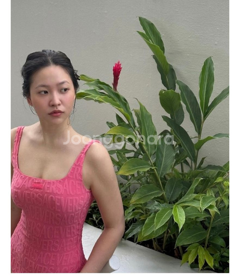 베르사체 수영복 레브벨벳 예리 모노키니 원피스 수영복--3