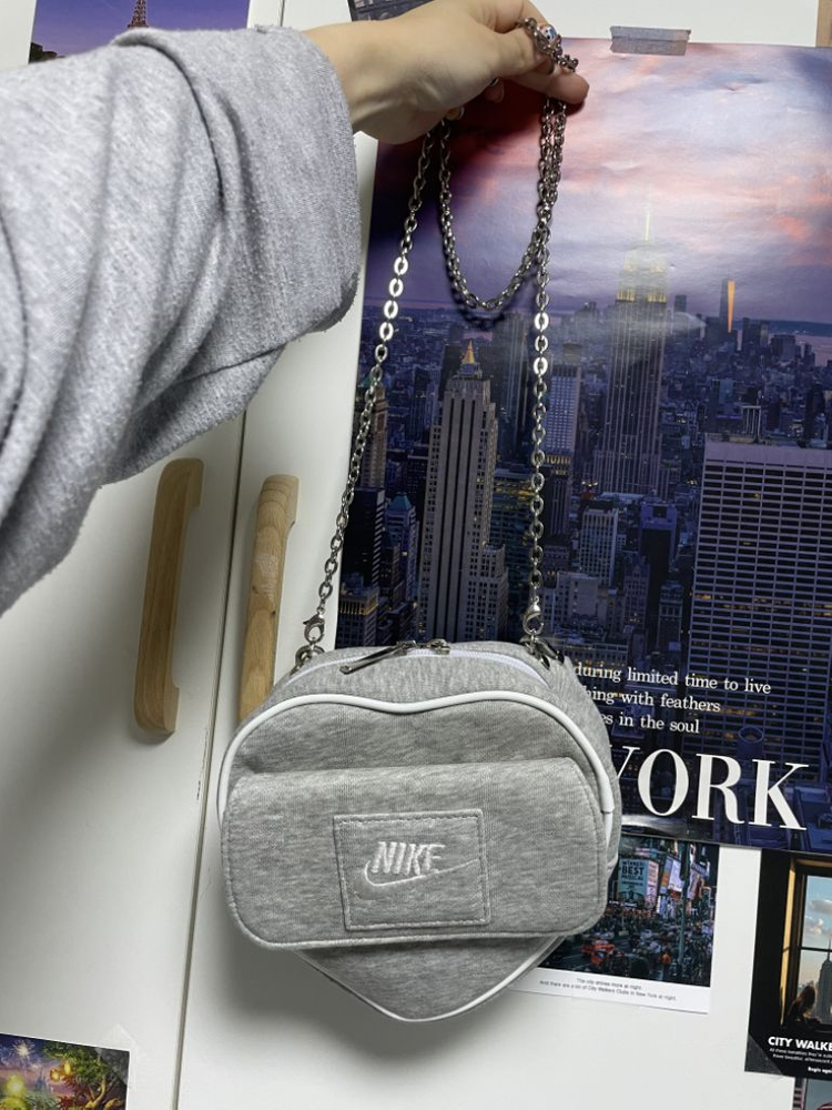 켈리인서울 나이키그레이하트백--4