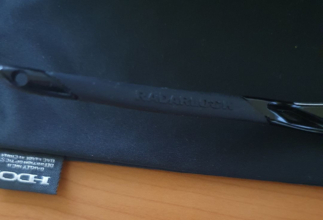 오클리선그라스 내놓습니다--3