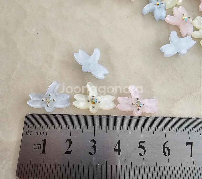 파스텔 큐빅잠자리 3색 약 20미리 100개 일괄--1