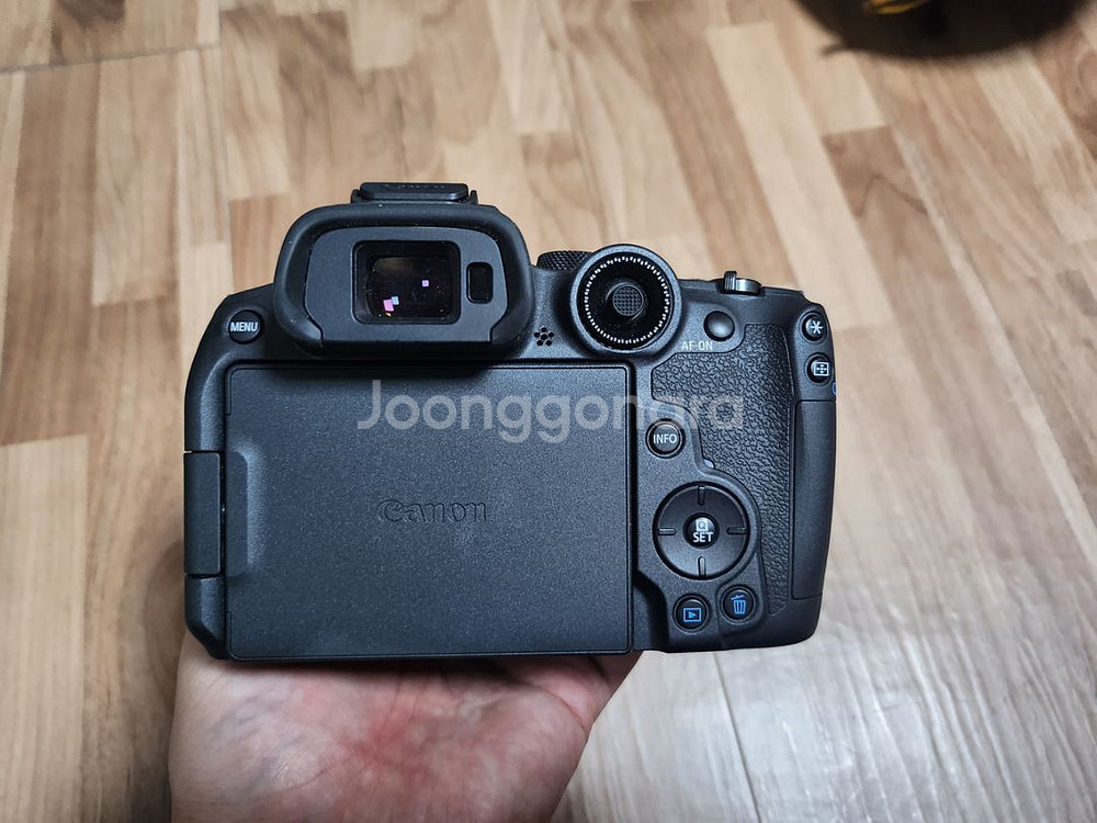 캐논 R7 바디 + 18-150 RF-S 렌즈 세트--5