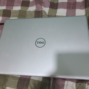 Dell inspiron P70F i5-8250u