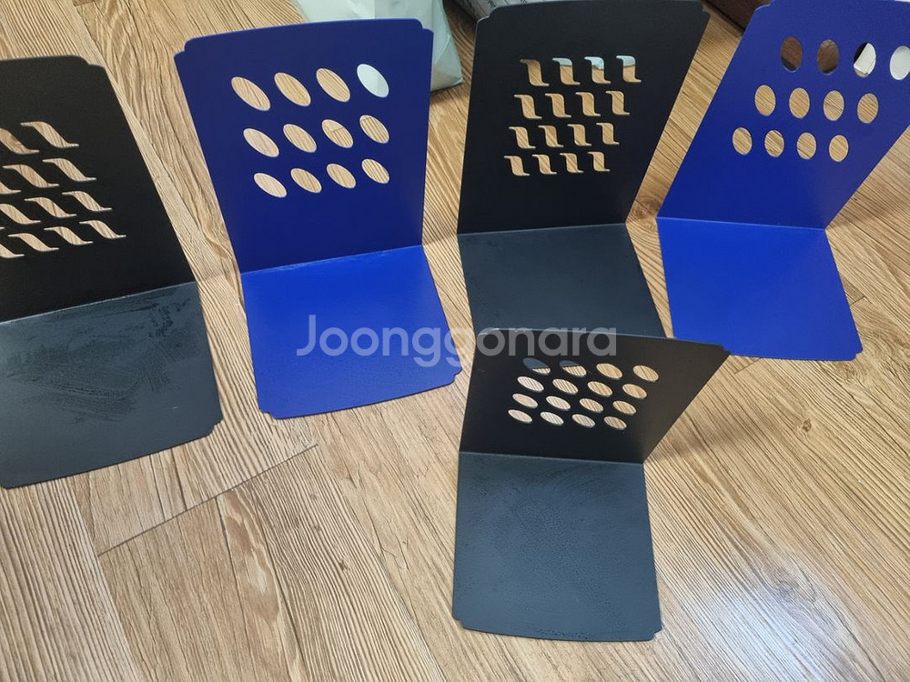 철제 북엔드--1